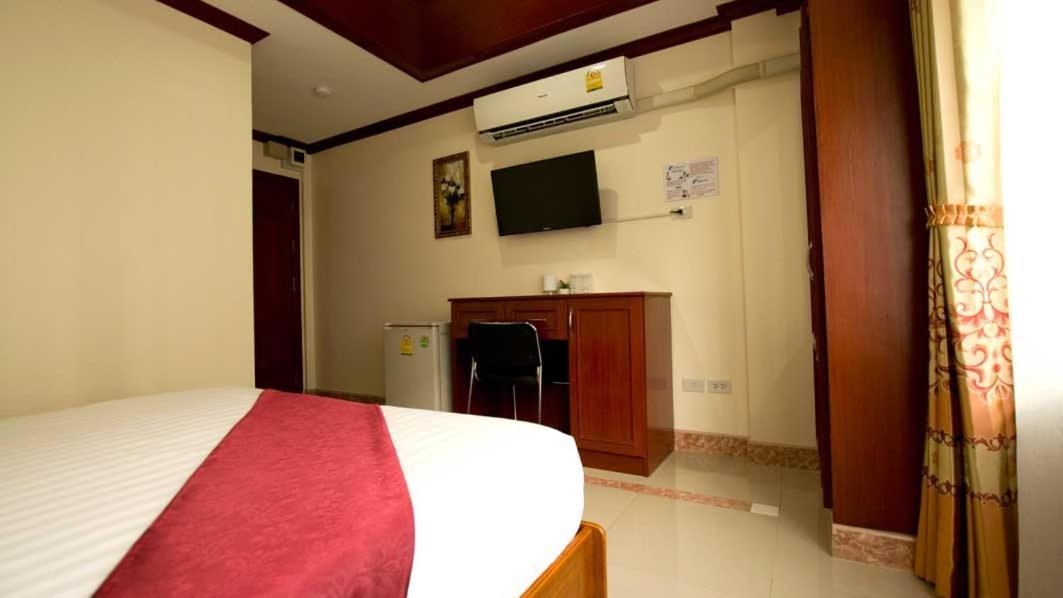 Bluebird Inn Pattaya Ngoại thất bức ảnh