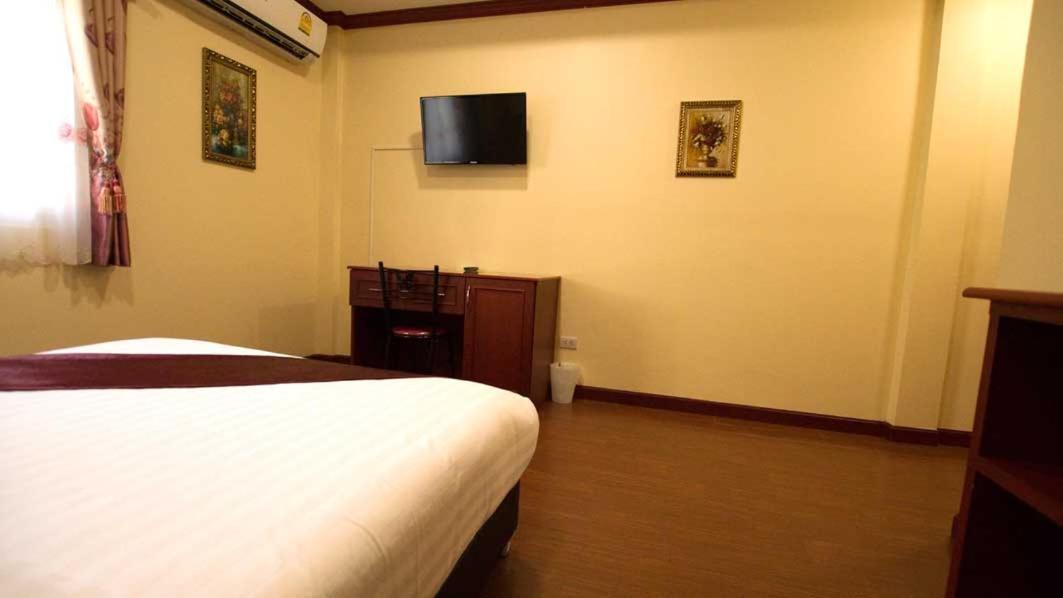 Bluebird Inn Pattaya Ngoại thất bức ảnh