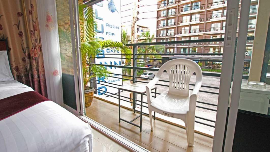 Bluebird Inn Pattaya Ngoại thất bức ảnh
