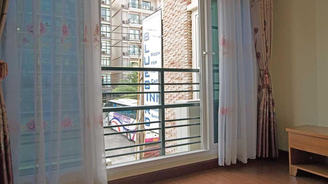Bluebird Inn Pattaya Ngoại thất bức ảnh