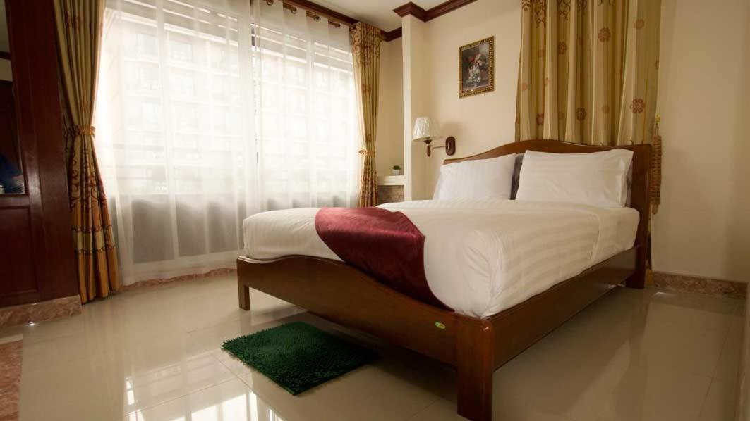 Bluebird Inn Pattaya Ngoại thất bức ảnh