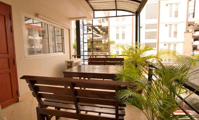 Bluebird Inn Pattaya Ngoại thất bức ảnh