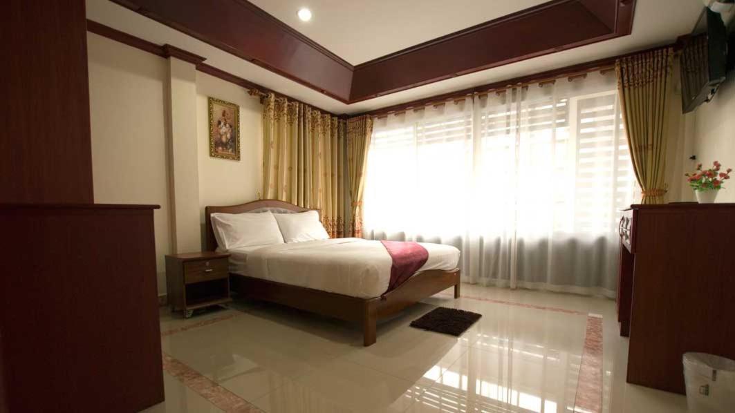 Bluebird Inn Pattaya Ngoại thất bức ảnh