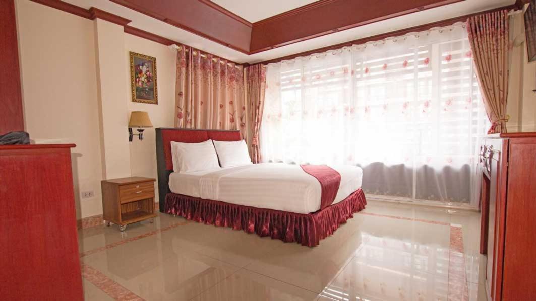 Bluebird Inn Pattaya Ngoại thất bức ảnh