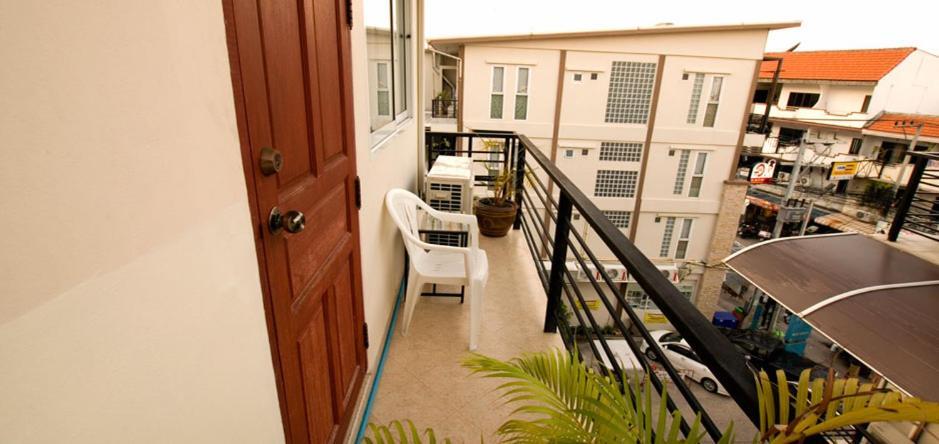 Bluebird Inn Pattaya Ngoại thất bức ảnh